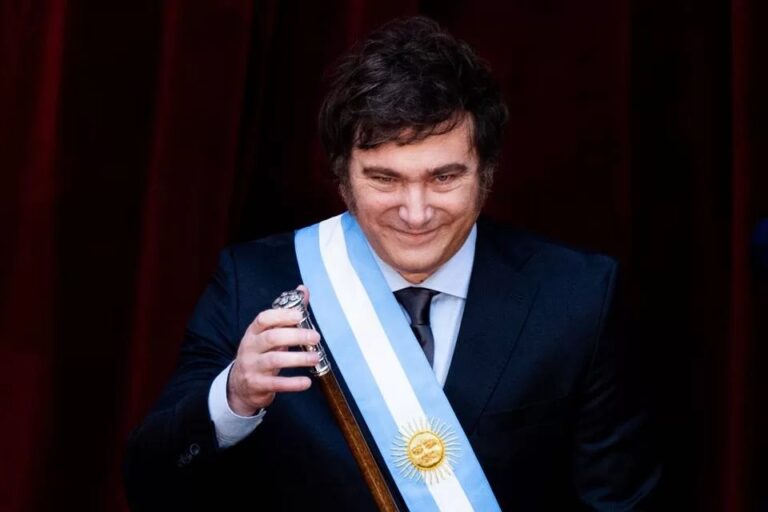 Milei revoga decreto e nomeia irmã como Secretaria Geral