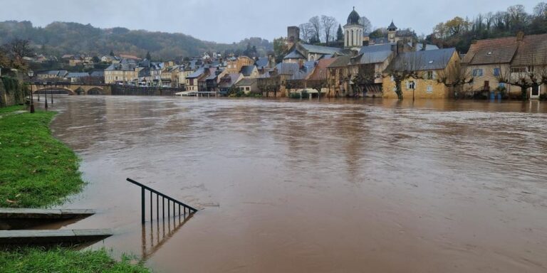 VÍDEO: Cidade da França decreta estado de calamidade pública com as chuvas intensas