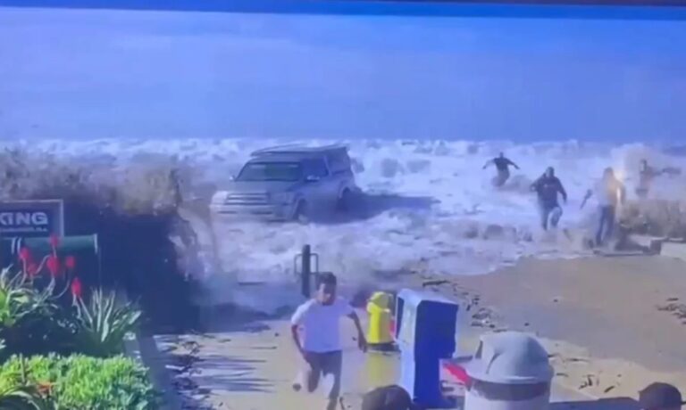 VÍDEO: Onda forte na Califórnia ultrapassa a praia e fere oito pessoas