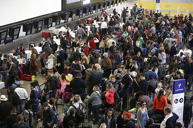 Número de turistas internacionais no Brasil supera pela 1ª vez marca pré-pandemia