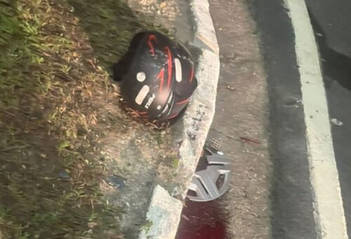 Motociclista morre após colidir com carro em avenida de Manaus