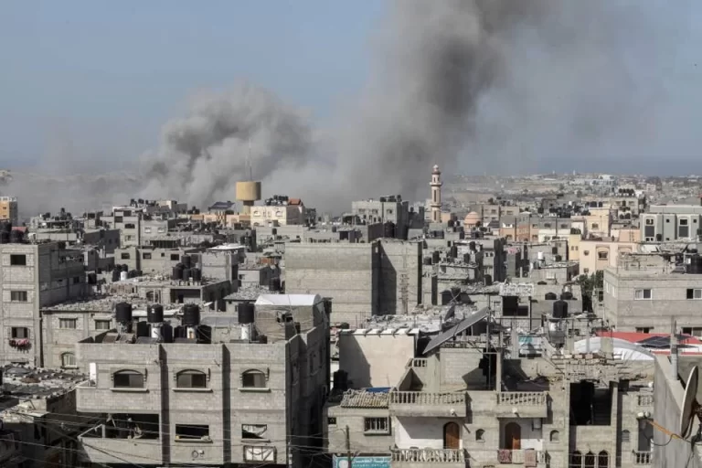 Após acusações de quebra de acordo, Israel e Hamas retomam combate em Gaza