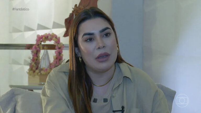 VÍDEO: Veja o momento em que ex-marido de Naiara Azevedo dá tapa no celular da cantora VÍDEO: Veja o momento em que ex-marido de Naiara Azevedo dá tapa no celular da cantora