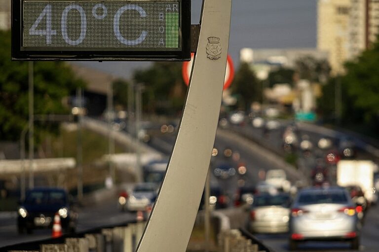 Nova onda de calor pode elevar temperaturas até 40°C em oito estados