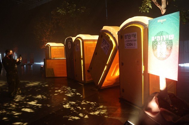 Exposição homenageia vítimas que estavam no festival de música atacado pelo Hamas