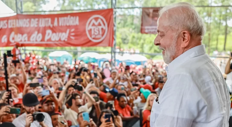 Lula comemora aprovação da reforma tributária: “O que aconteceu foi um fato histórico”
