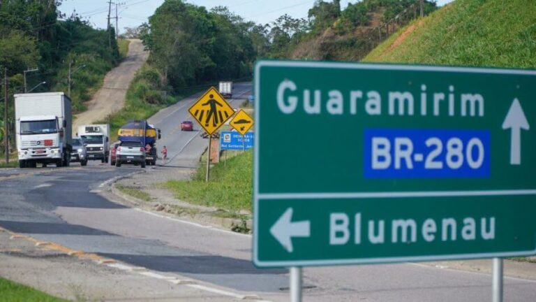 Em um ano, governo Lula investiu quase R$ 2 bi em rodovias de SC
