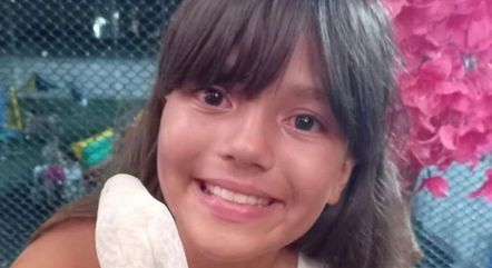 No RJ, menina morre ao ter cabelo puxado por bomba de piscina No RJ, menina morre ao ter cabelo puxado por bomba de piscina