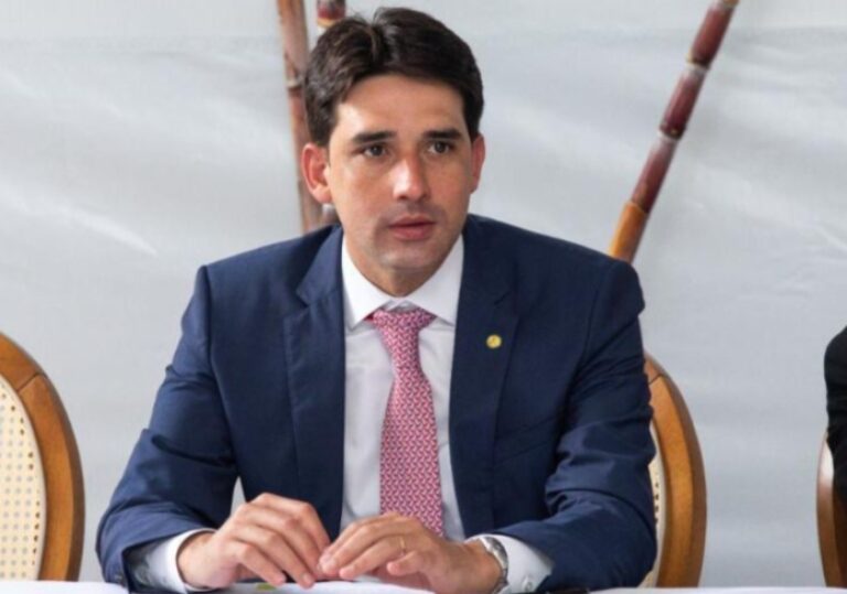Apagão cibernético global não afetou tráfego aéreo brasileiro, afirma ministro dos portos e aeroportos