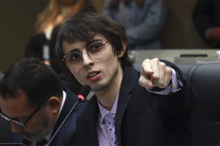 Deputado federal Amom Mandel