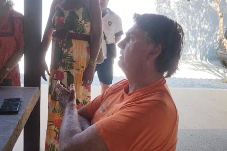 VÍDEO: Bolsonaro diz que Valdemar Costa Neto quis "implodir" PL após elogios a Lula