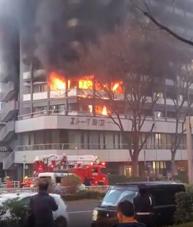 VÍDEO: No quarto dia do ano, Japão sofre seu quinto desastre com prédio em chamas