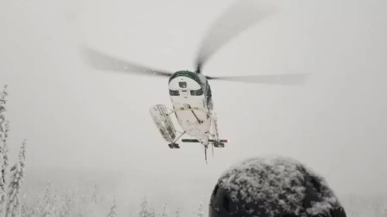 Acidente de helicóptero no Canadá deixa mortos e feridos