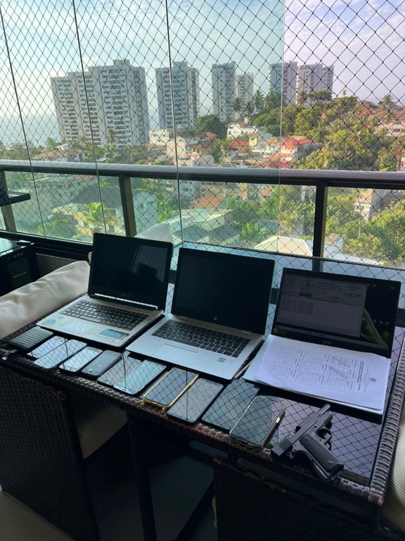 PF apreende celulares e computadores em operação contra espionagem ilegal da Abin