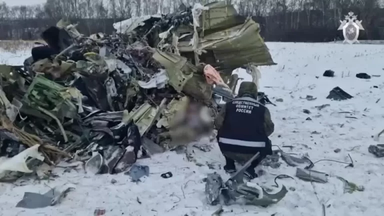 Rússia diz que Ucrânia recebeu aviso 15 minutos antes de avião cair
