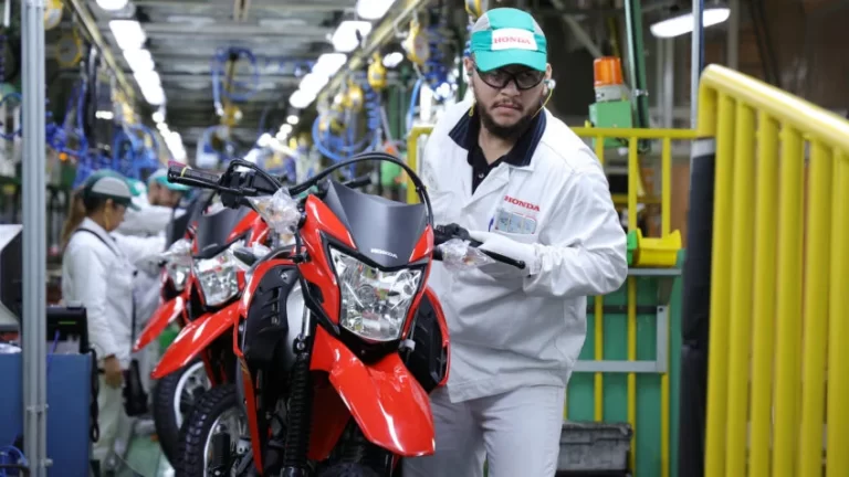 Abraciclo prevê recorde histórico de emplacamentos de motocicletas em 2025