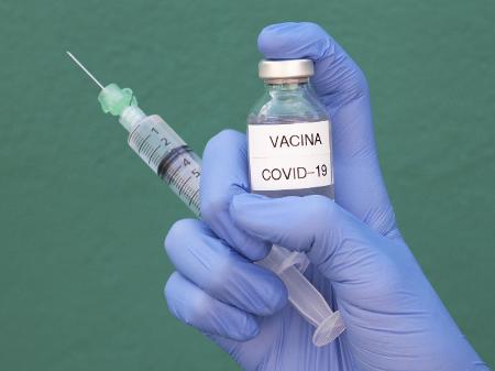 Vacina contra Covid-19 salvou 1,4 milhão de vidas na Europa, aponta OMS