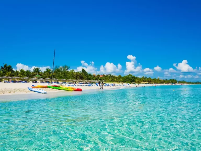 Cuba conta com russos para impulsionar turismo em 2024