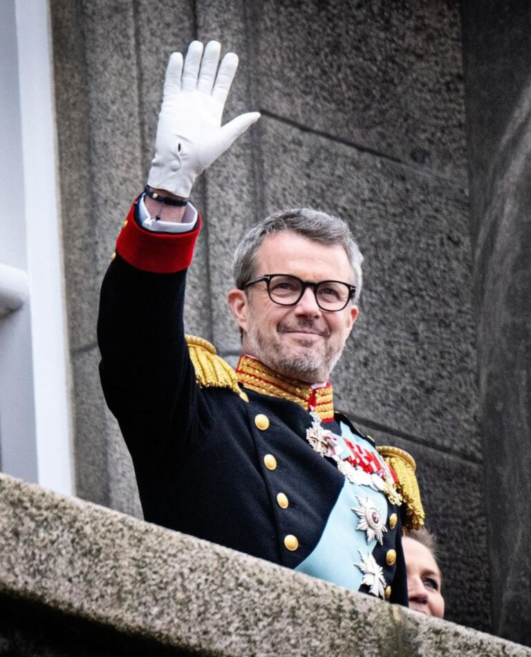 VÍDEO: Frederik X é proclamado novo rei da Dinamarca