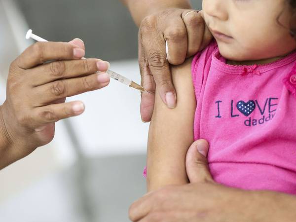 Dengue: entenda como será a vacinação prioritária para grupo de 6 a 16 anos