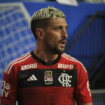 de-arrascaeta-meio-campo-do-flamengo-foto-josemar-antunes