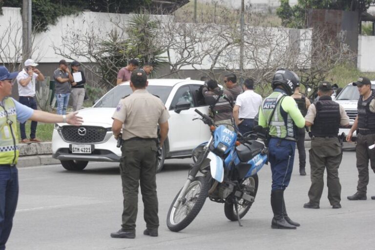 Promotor que investigava ataque à emissora de TV no Equador é assassinado
