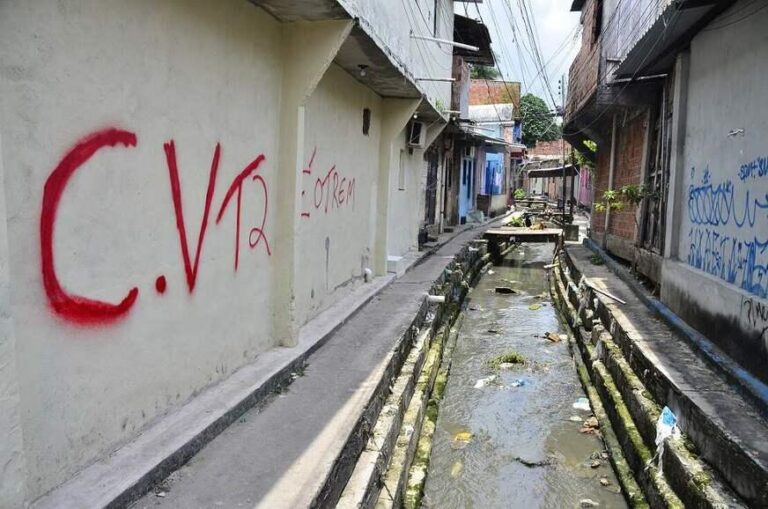 ‘Careca’ é preso suspeito de abastecer facção com armas e drogas em Manaus
