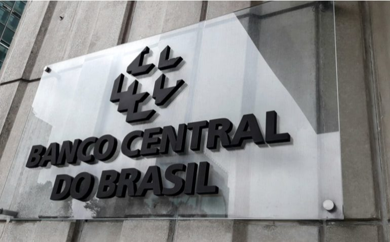 Mercado reduz projeção de inflação e antecipa crescimento do PIB em 2024