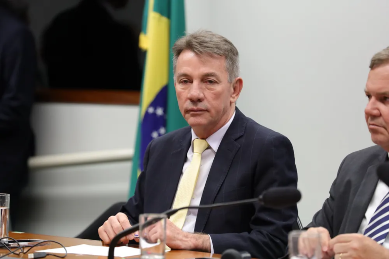 TRE cassa mandato de governador de Roraima pela terceira vez e determina novas eleições