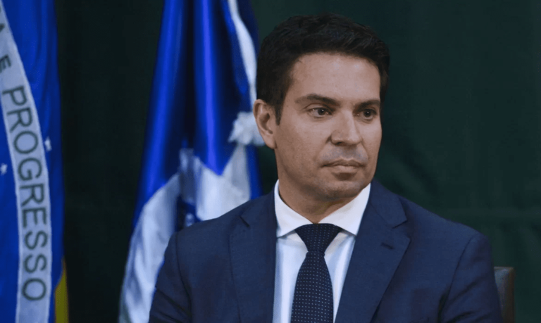 Ex-diretor da Abin, deputado Ramagem é alvo de operação da PF que mira suspeitos de espionagem