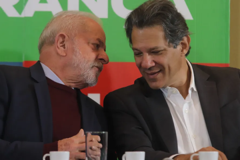 Ministro da Fazenda diz que governo busca crescimento acima de 2% em 2024