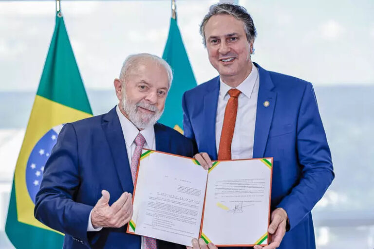 "Pé-de-Meia": Governo cria poupança para alunos do Ensino Médio, que pode chegar a R$ 9 mil