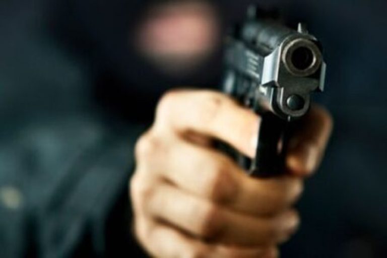 Homem é atraído por suposta companheira para emboscada e morre com tiros na cabeça, em Manaus