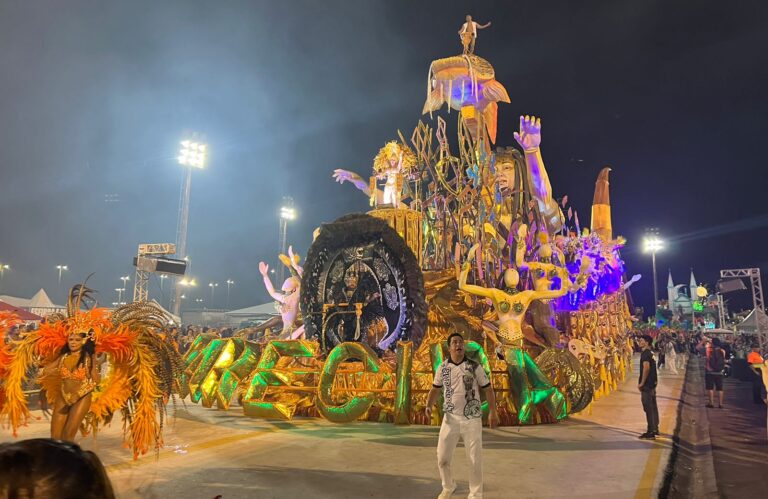 Carnaval 2024: Atual campeã, Aparecida apresenta “a saga da família Cidade’’