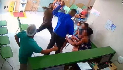 VÍDEO: Armado com espada, homem ataca segurança em ala pediátrica, na Bahia