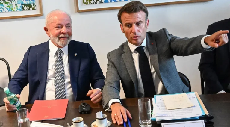 Brasil e França acertam parceria para combater garimpo ilegal