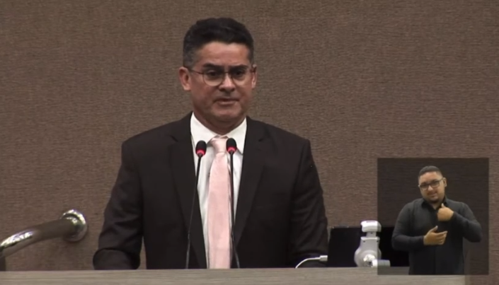 VÍDEO: Na abertura de trabalhos da CMM, David Almeida fala sobre falta na Aleam, diz "não sou prefeito de gabinete"