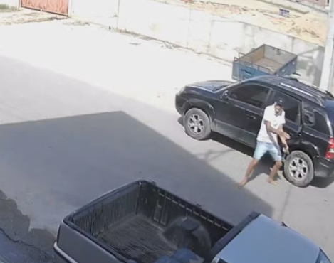 VÍDEO: Após matar homem a tiros, criminoso faz dancinha antes de fugir