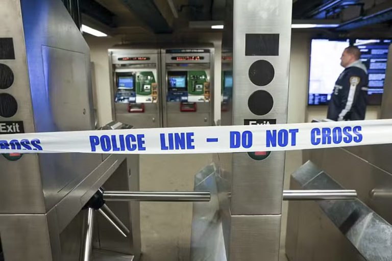 Tiroteio em metrô de Nova York mata uma pessoa e fere 5