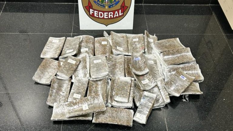 PF prende duas pessoas por tráfico de drogas no aeroporto de Manaus