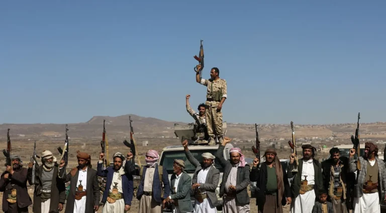 Houthis vão usar armas submarinas e intensificar ataques