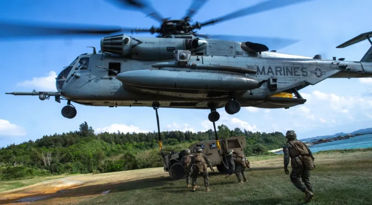 EUA confirma a morte dos cinco fuzileiros após queda de helicóptero