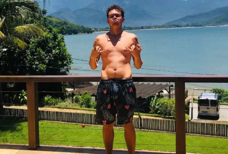 Pouco antes de ser assassinado, estudante manda mensagem a amiga dizendo que "fez trip com Jesus"