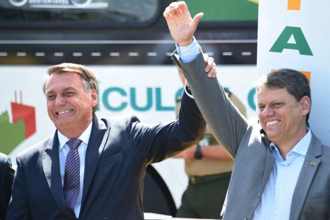 Jair Bolsonaro e Tarcísio de Freitas