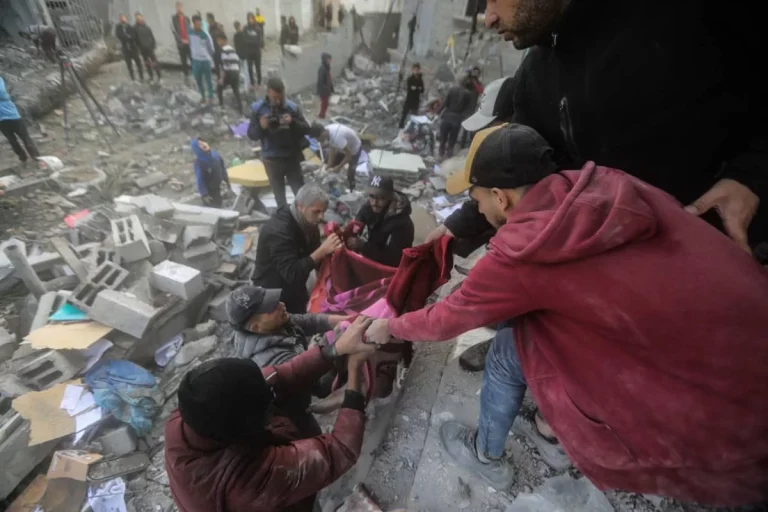 Vaticano denuncia Israel por ‘carnificina’ em Gaza
