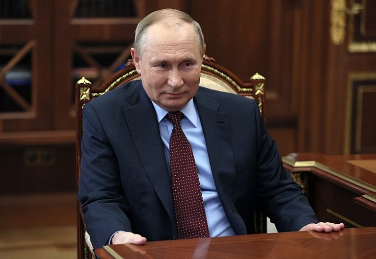 Putin reage e Rússia vê guerra inevitável se OTAN enviar forças para a Ucrânia