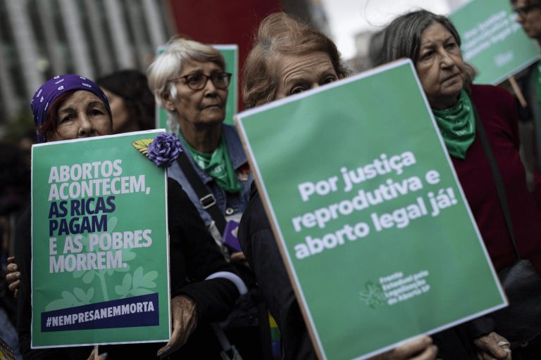 PSOL entra com ação no STF para constestar lei antiaborto que obriga a ouvir batimentos: “Tortura”