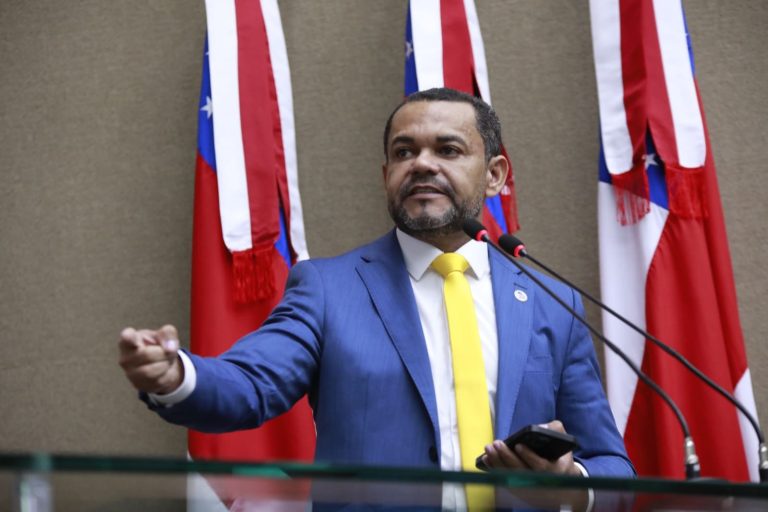 “Dois anos e não foi feito nada”, diz deputado Rozenha sobre demora do DNIT na reconstrução de pontes na BR-319