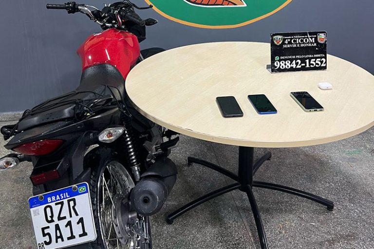 Em Manaus, mulher é presa por receptação após vítima rastrear celular pelo GPS