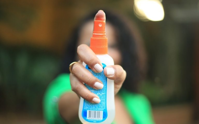 Busca por repelentes cresce 400% com dengue e pode faltar